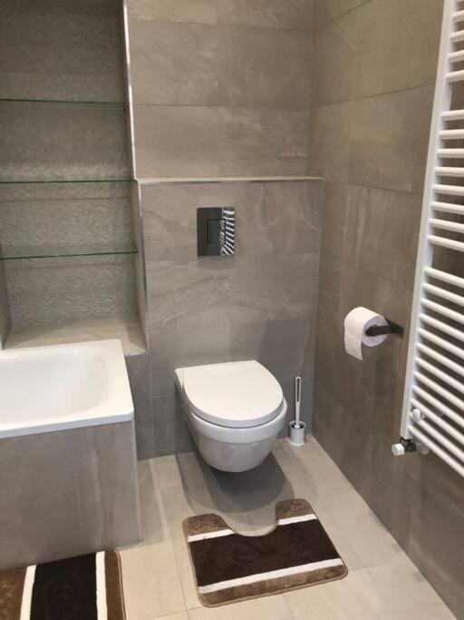 Renovated And Spacious Two-Bedroom Condo In Budapeszt Zewnętrze zdjęcie