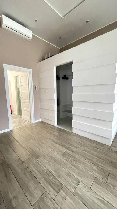 Renovated And Spacious Two-Bedroom Condo In Budapeszt Zewnętrze zdjęcie