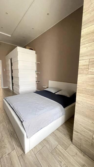Renovated And Spacious Two-Bedroom Condo In Budapeszt Zewnętrze zdjęcie